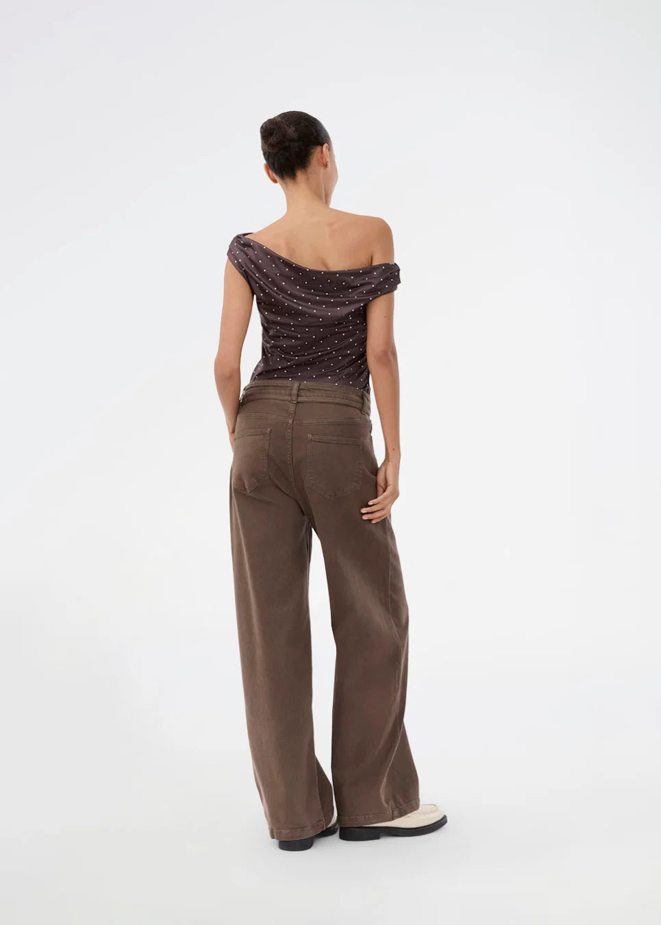 Hima top brown dot by Modström