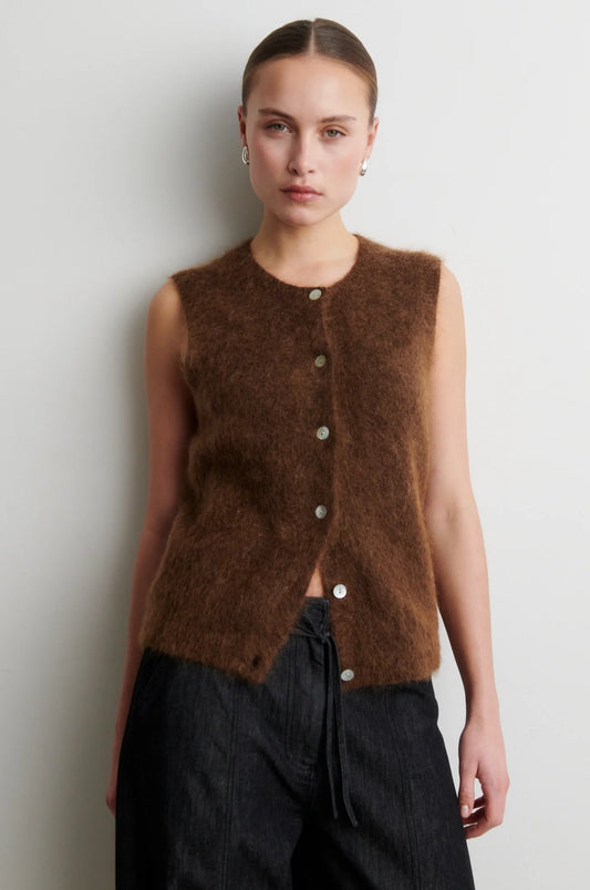 Brook Knut button vest by Second Female