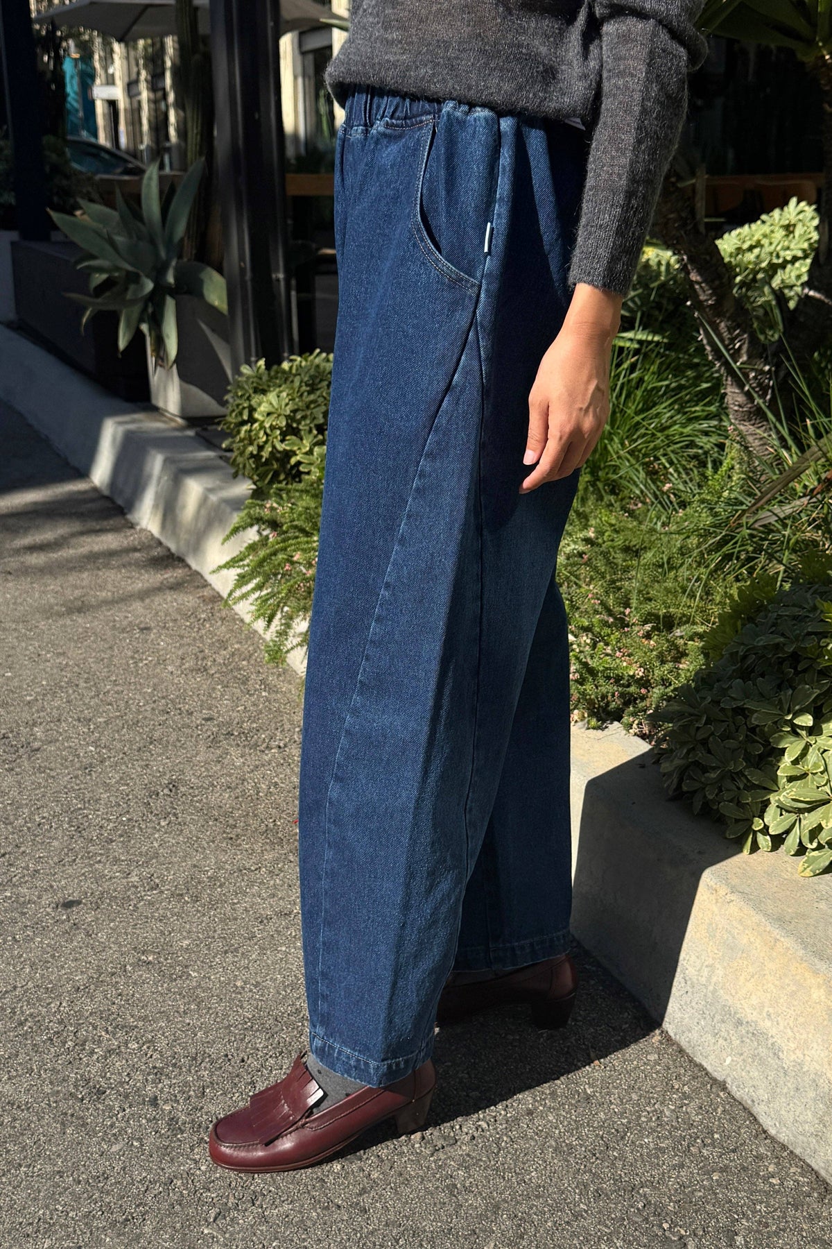 Pre-order Arc Pants denim by Le bon Shoppe