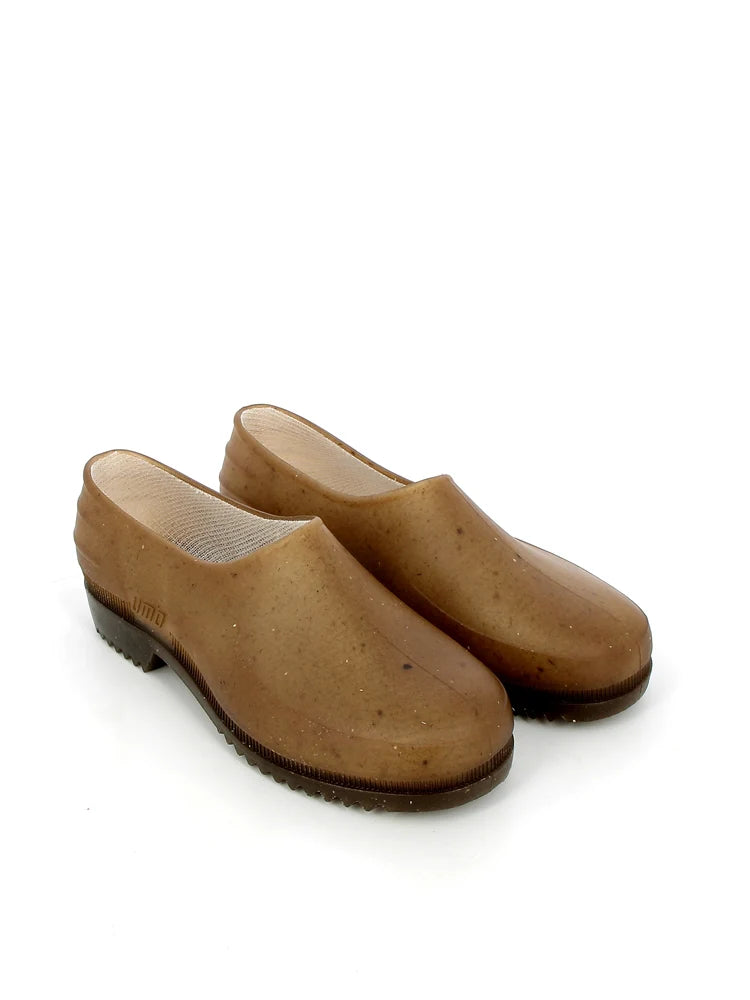 Gardana Clogs by Plasticana